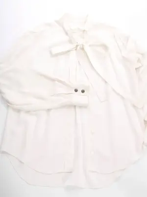 Chemise lavallière noeud au col en soie blanc ivoire Prix boutique 800€ Taille 36 — photo 5