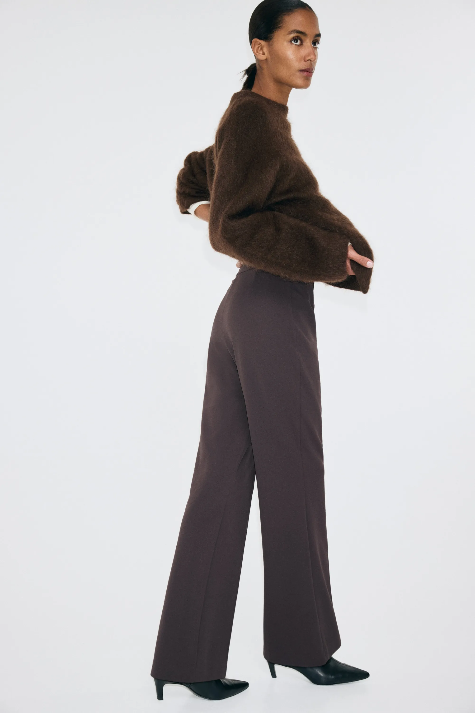 Pantalon bootcut avec plis devant - Marron foncé