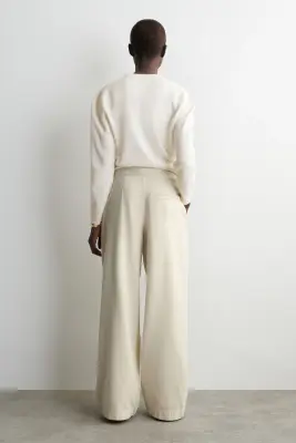 PANTALON LARGE À PLIS EN DENIM - CRÈME — photo 3