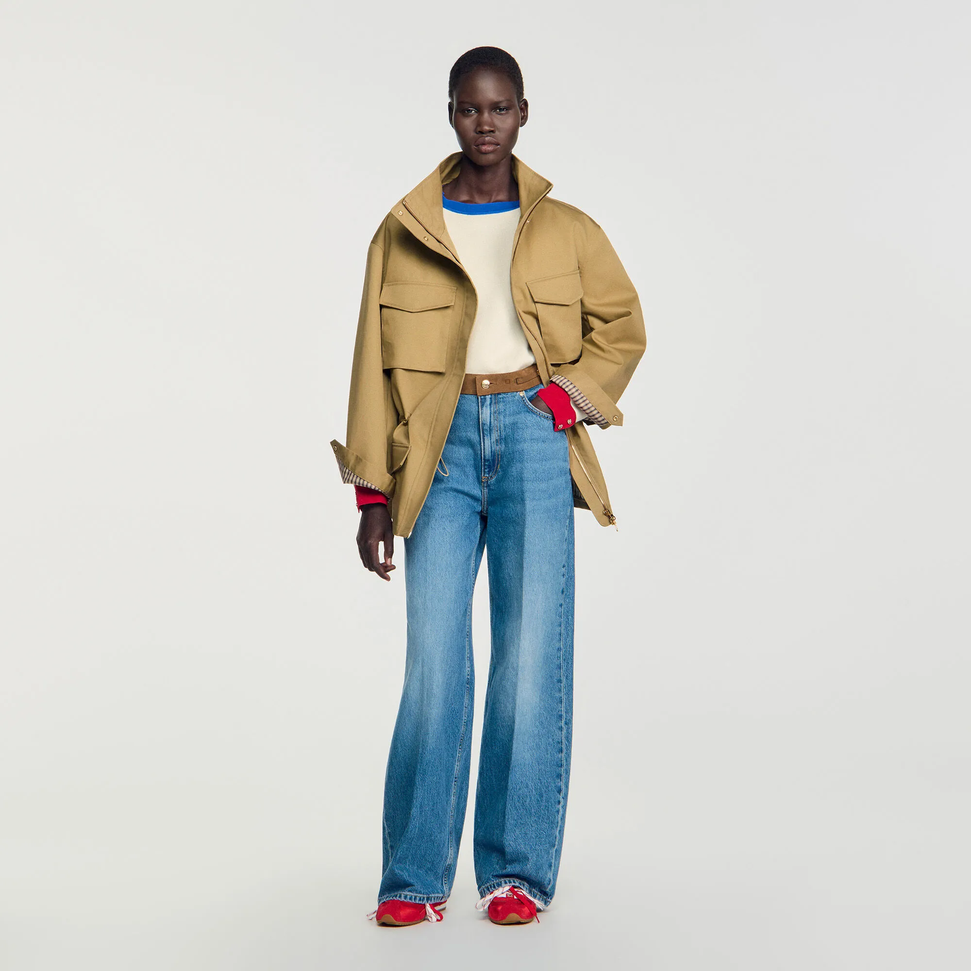 Jean droit ceinture en cuir