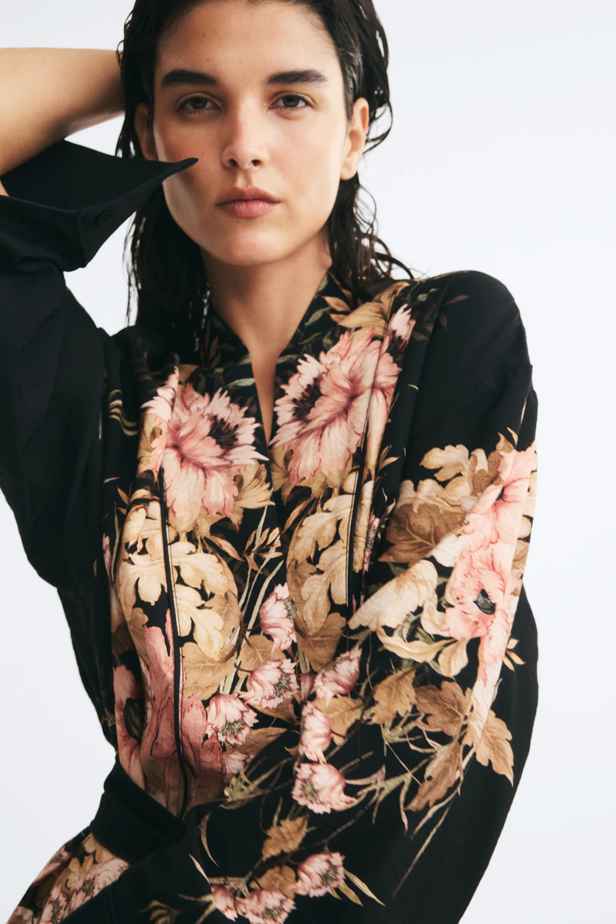 Veste en viscose mélangée avec ceinture à nouer - Noir/fleuri