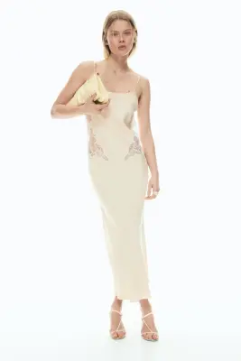 Robe en satin avec écharpe et dentelle - Jaune pâle — photo 1