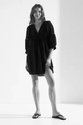 Robe tunique avec dentelle - Noir — photo 1