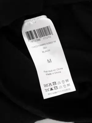 Pull col roulé en laine noire Prix boutique 690€ Taille XS/S — photo 5