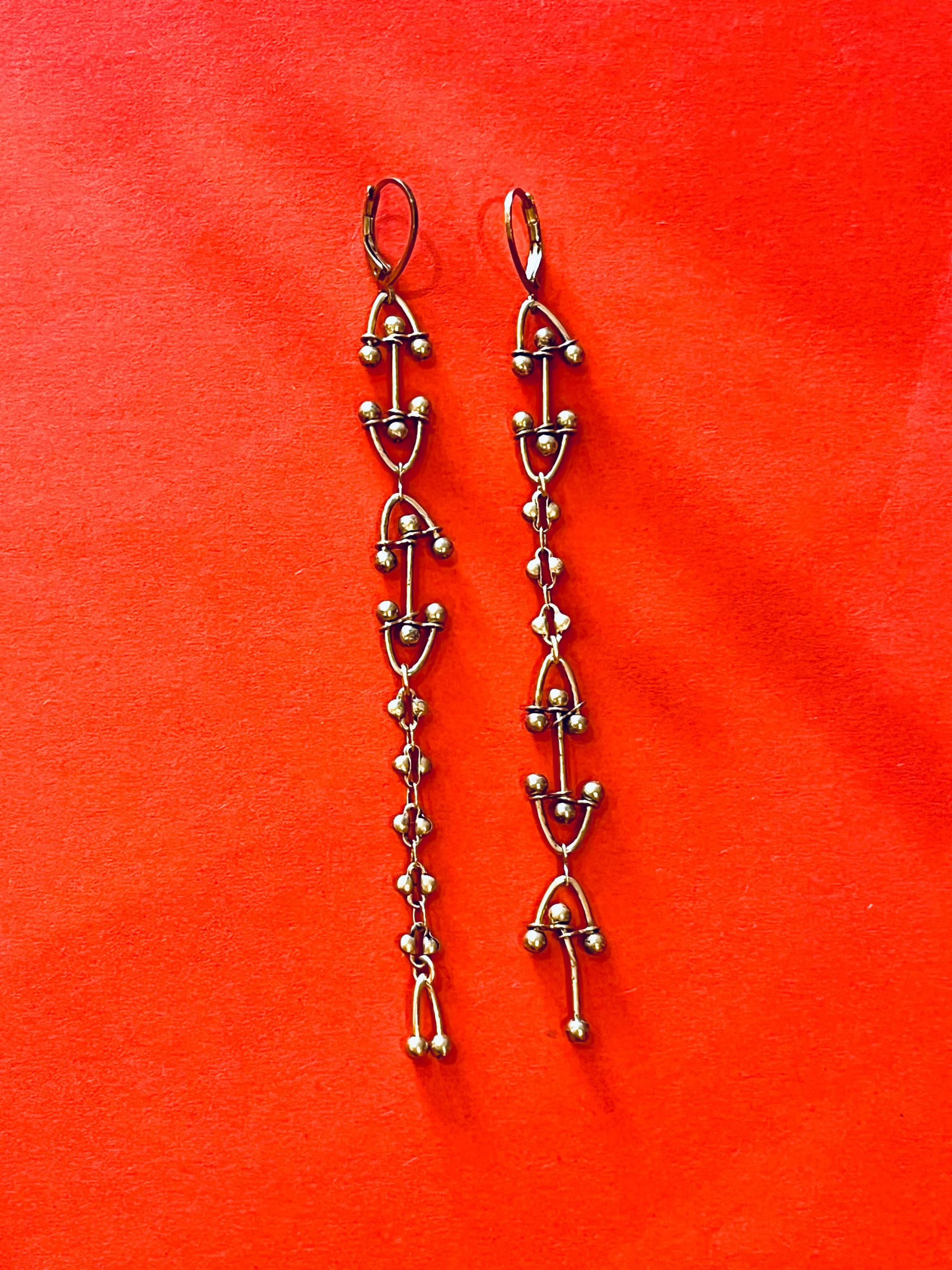 Boucles Calder asymétriques
