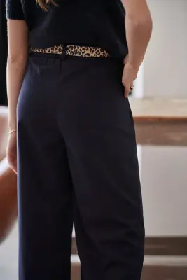 Pantalon Polly bleu nuit – Almae — photo 3