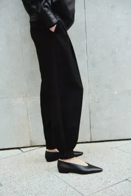 Pantalon plissé à jambes ballon - Noir — photo 3