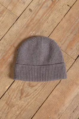 Arpenteur – VICKO WOOL BEANIE – GREIGE