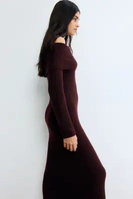 Robe épaules nues en maille côtelée - Bordeaux — photo 1