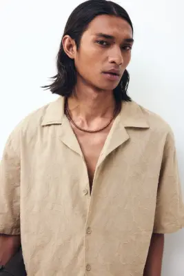 Chemise texturée Relaxed Fit avec col cubain - Beige foncé — photo 2