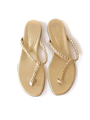 Sandales plates en cuir doré bride tressée Prix boutique 530€ Taille 39 — photo 2