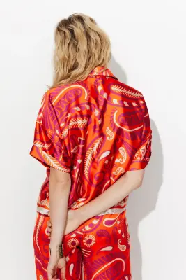 Chemise imprimée en satin — photo 4