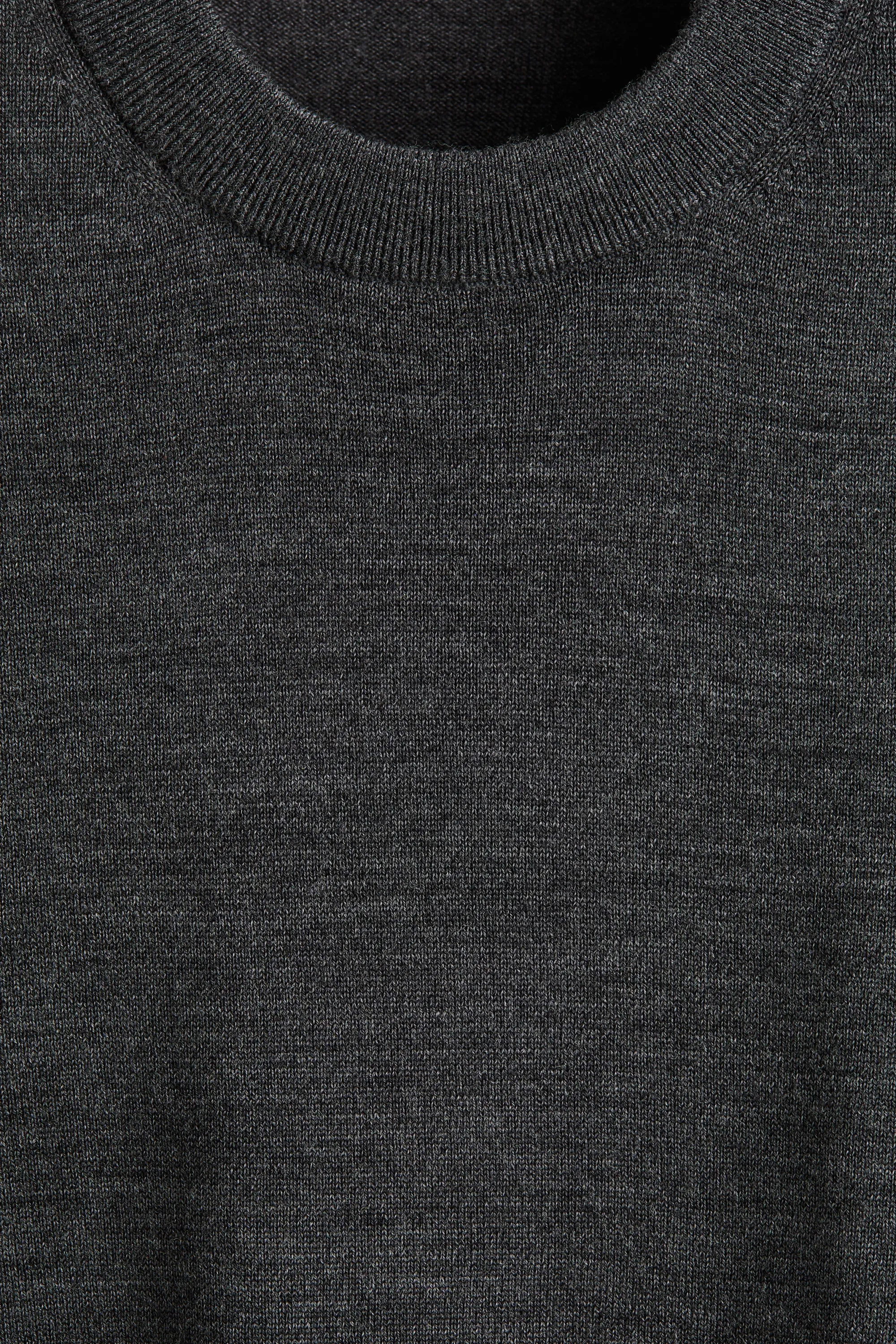 Pull Regular Fit en laine mérinos - Gris foncé