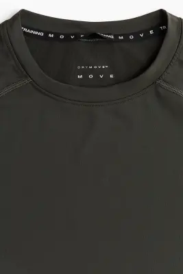 T-shirt de sport Compression Fit DryMove™ - Olive foncé — photo 5