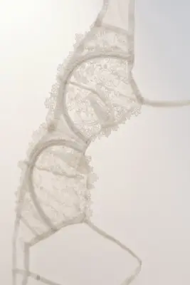 Soutien-gorge à armatures avec broderies - Crème — photo 2