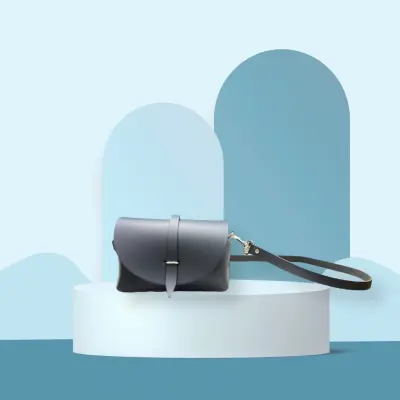 Petit Sac Bandoulière en Cuir Marine — photo 1