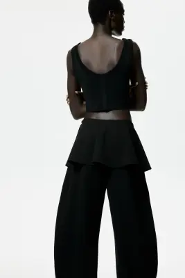 Pantalon à jambes barrel avec jupe superposée - Noir — photo 2