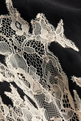 Jupe avec dentelle - Noir — photo 4