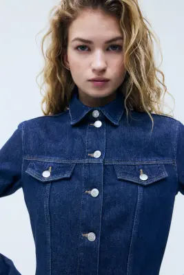 Robe en denim avec jupe évasée - Bleu denim foncé — photo 2