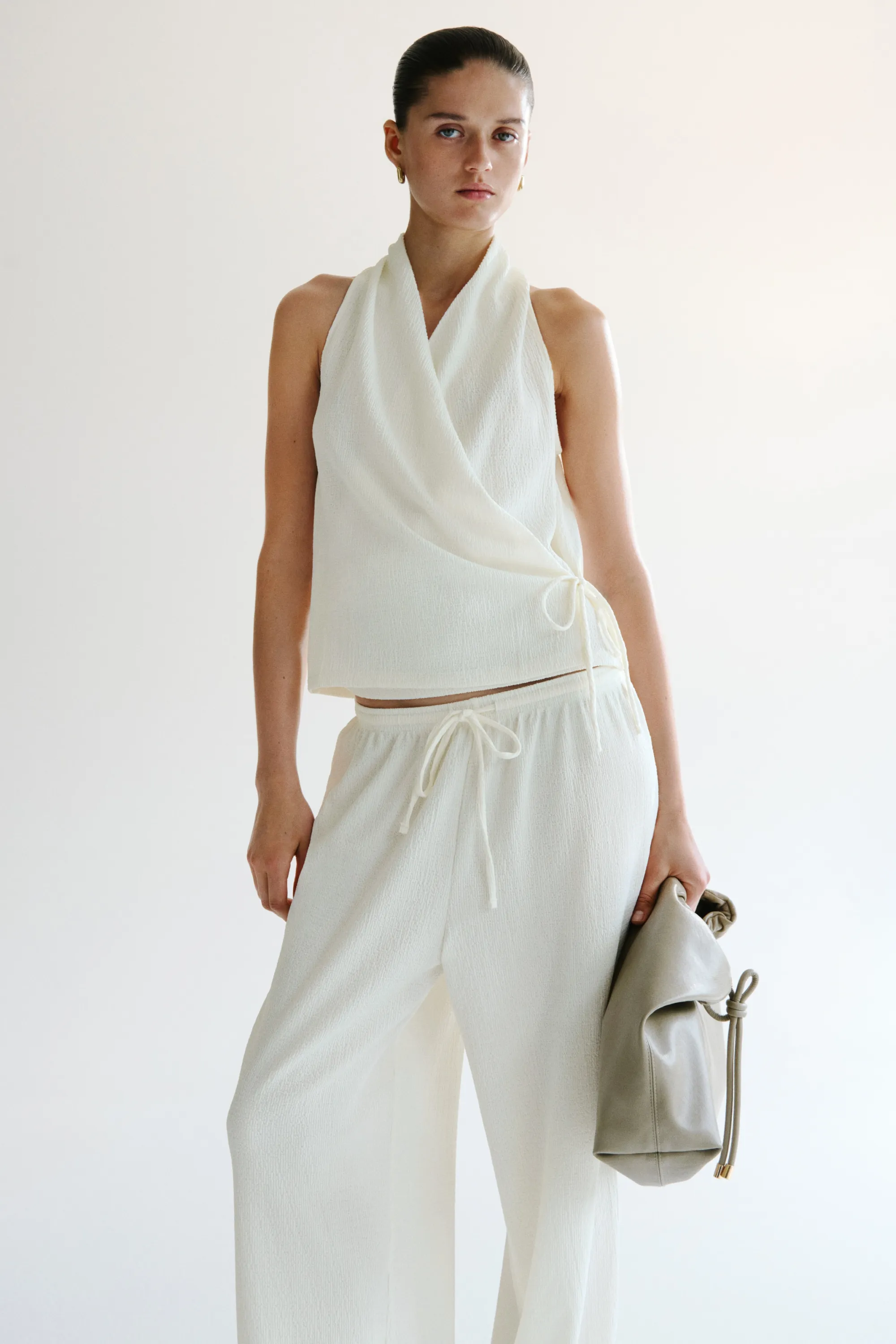 Pantalon texturé avec cordon de serrage - Crème