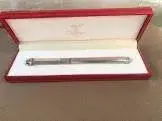 Stylo bille must trinity