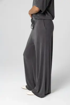 Pantalon en cupro et élasthanne — photo 3