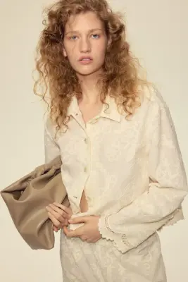 Veste en coton avec broderies - Beige clair — photo 1