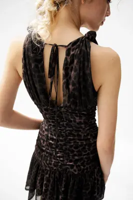 Robe ruchée avec jupe évasée - Noir/imprimé léopard — photo 2