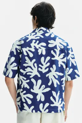 Chemise Relaxed Fit avec col cubain - Bleu/coraux — photo 3