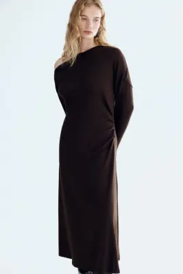 Robe asymétrique en jersey - Marron foncé — photo 1