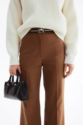 Pantalon bootcut avec ceinture - Marron — photo 1