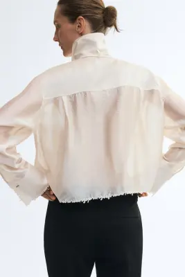 Chemise brodée avec nœud - Beige clair — photo 3