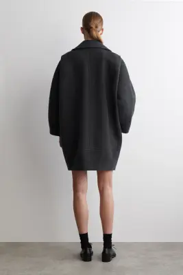 MANTEAU SCULPTÉ EN LAINE - GRIS FONCÉ CHINÉ — photo 3