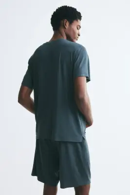 Ensemble de pyjama avec T-shirt et short - Turquoise foncé — photo 3