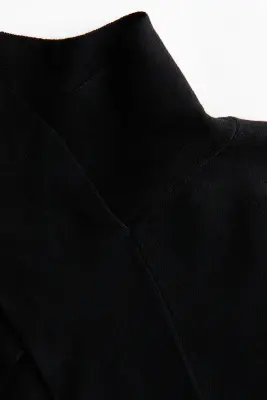 Top en maille fine avec col cheminée - Noir — photo 4
