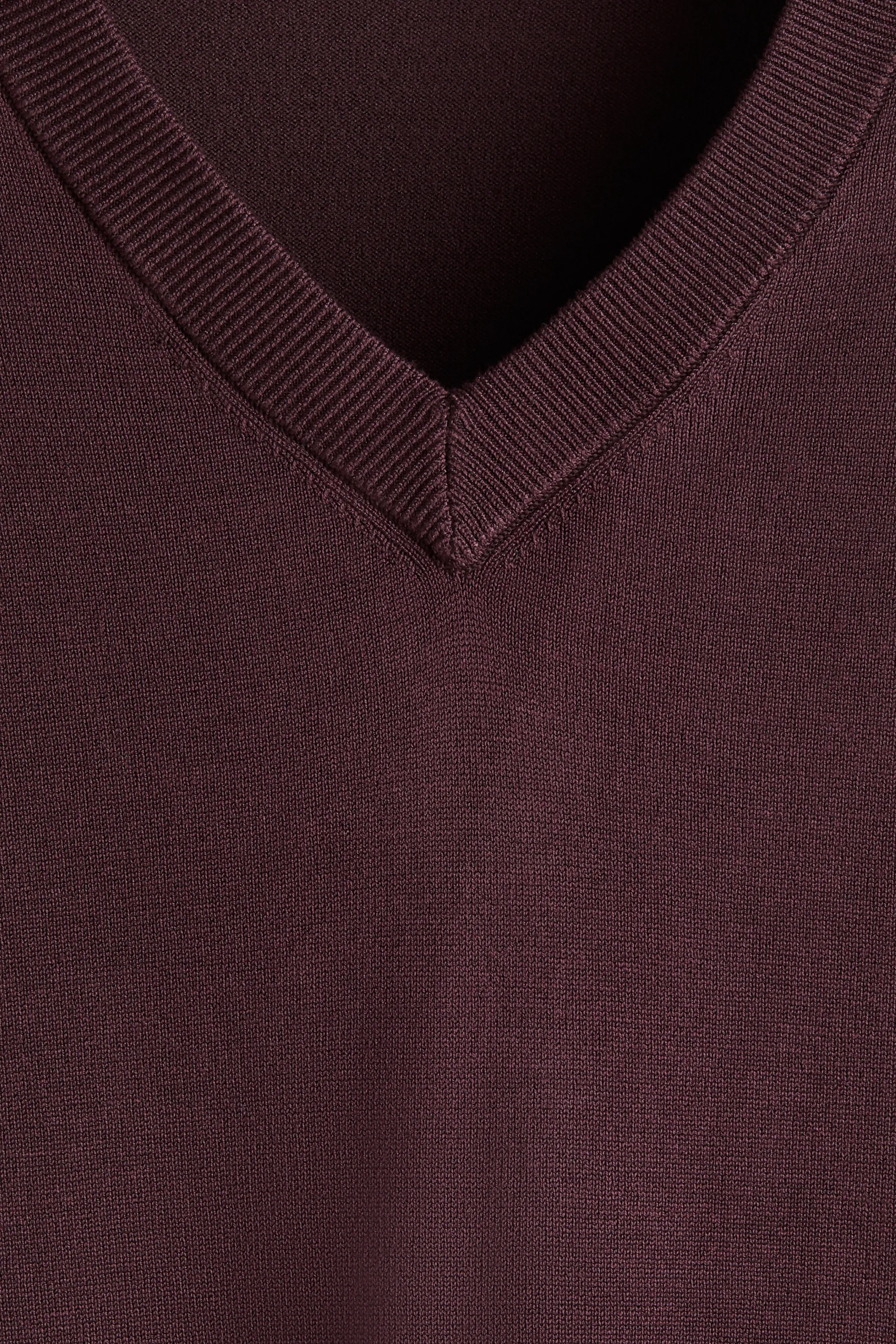 Pull Regular Fit en maille fine - Violet prune foncé