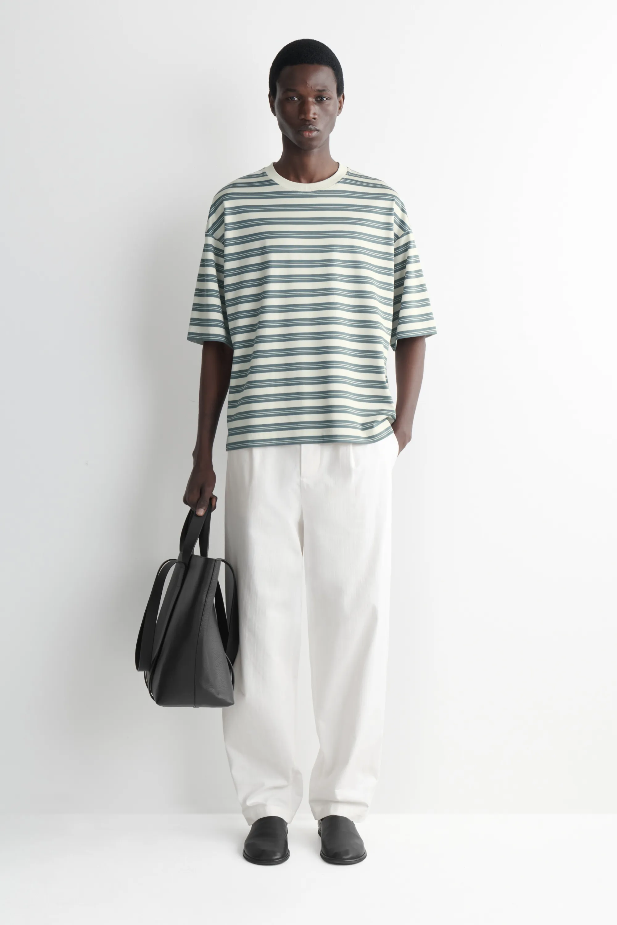T-SHIRT RAYÉ OVERSIZE EN COTON - BLEU / ÉCRU / RAYURES