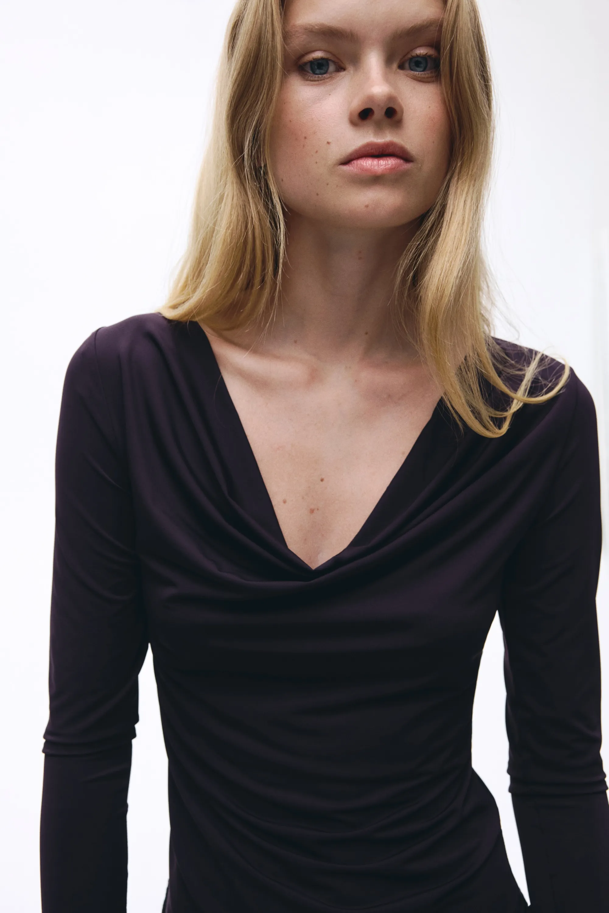 Top à encolure bénitier - Violet prune foncé