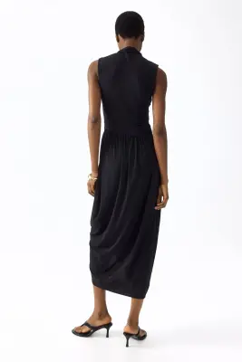 Robe à effet drapé avec col cheminée - Noir — photo 3