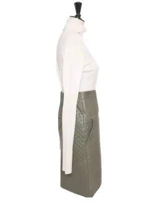 Jupe droite en cuir vert matelassé Fall Winter 2012 Prix boutique 2600€ Taille 36 — photo 4