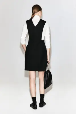 ROBE CHASUBLE COURTE EN MÉLANGE DE LAINE BOUILLIE - NOIR — photo 4