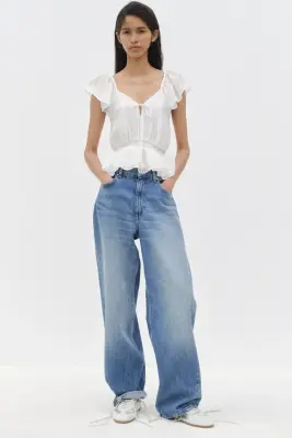 Blouse à manches volantées avec basque - Blanc — photo 1