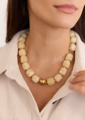 Collier Meera — photo 1