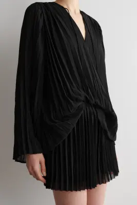 SHORT PLISSÉ EN GEORGETTE - NOIR — photo 3