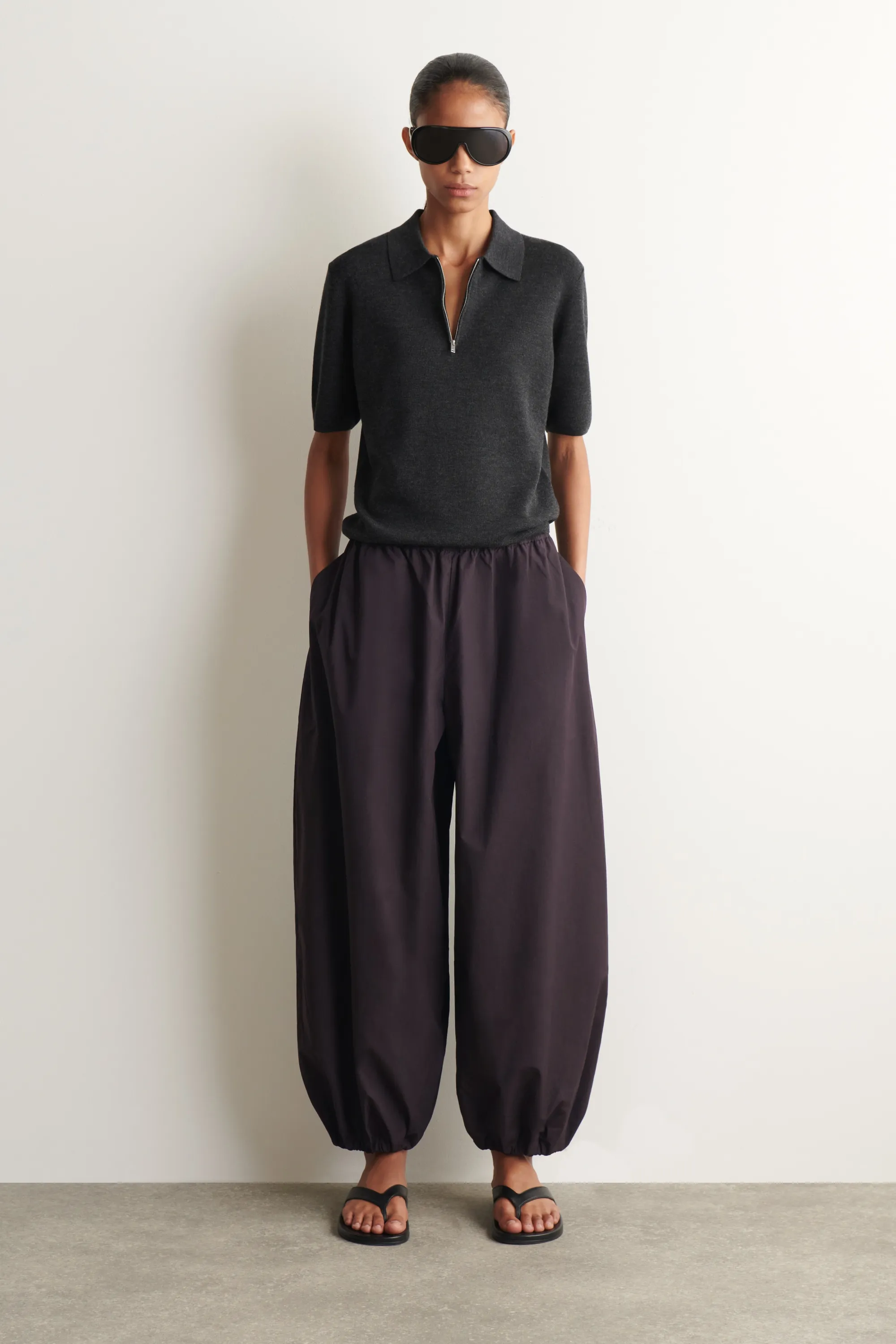 POLO ZIPPÉ EN LAINE MÉRINOS - CHARBON