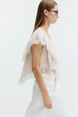 Blouse avec dentelle - Beige clair — photo 3