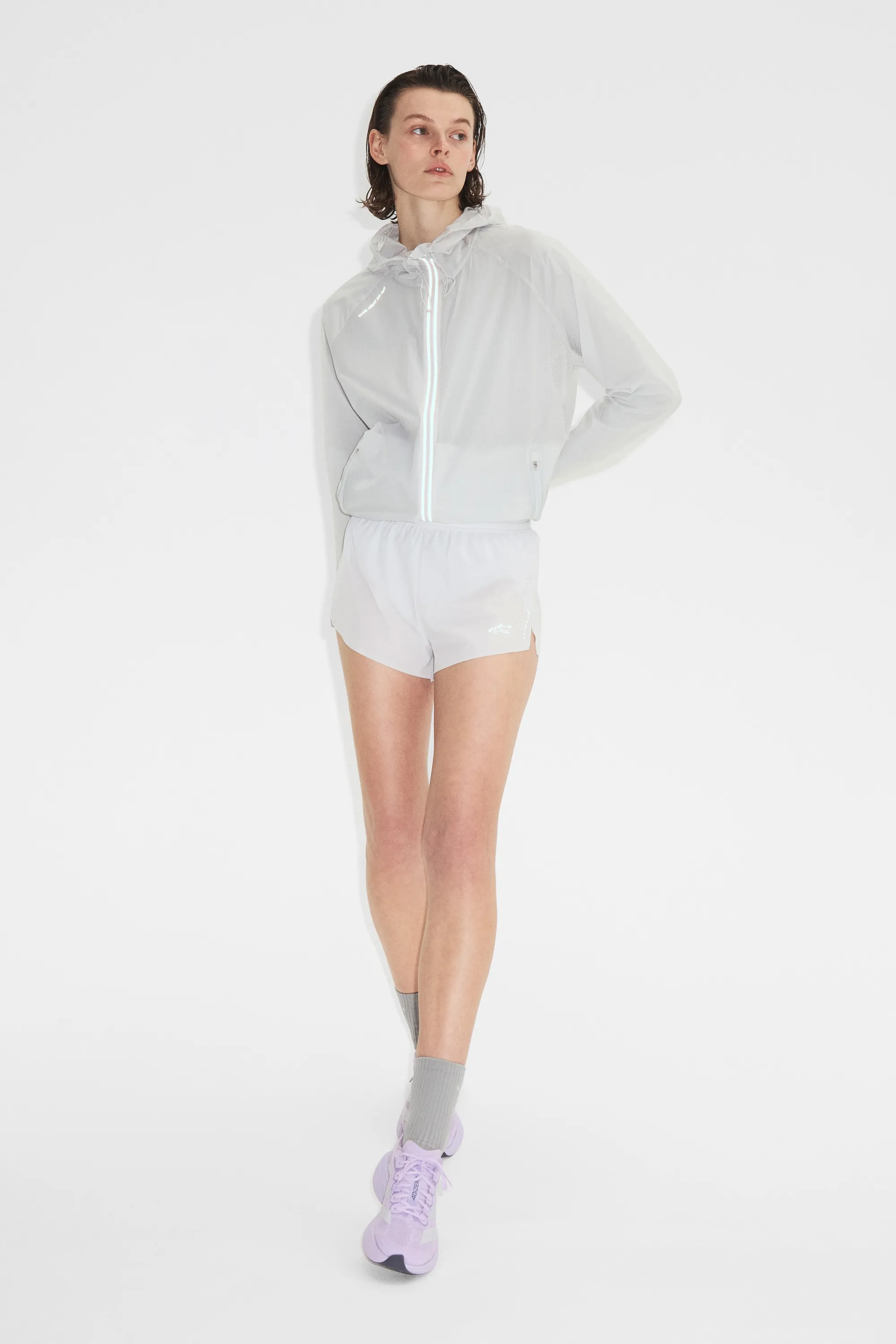 Short de running court DryMove™ - Gris clair