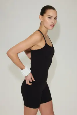 Top de sport avec soutien-gorge intégré SoftMove™ - Noir — photo 1