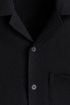 Chemise gaufrée Relaxed Fit avec col cubain - Noir — photo 5