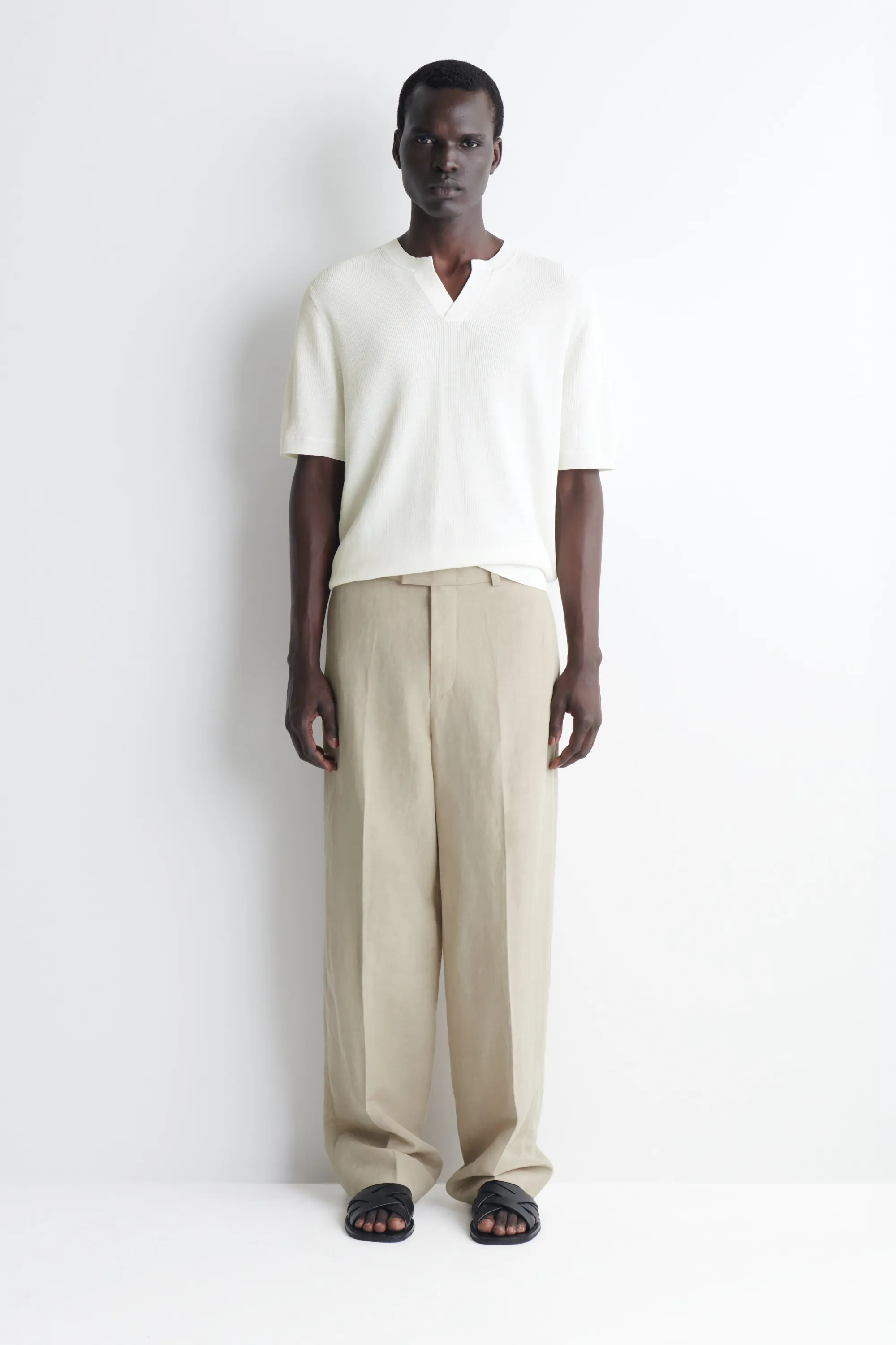 T-SHIRT HENLEY À COL OUVERT - ÉCRU